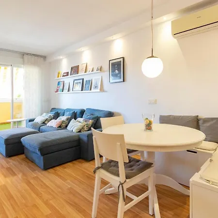 Stunning In With Kitchenette Apartment