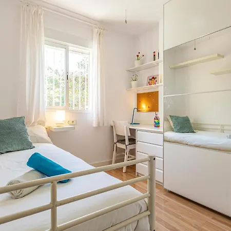 Stunning In With Kitchenette *