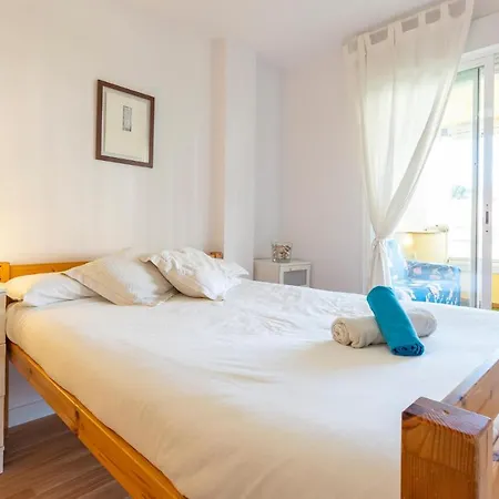 Stunning In With Kitchenette Apartment Fuengirola